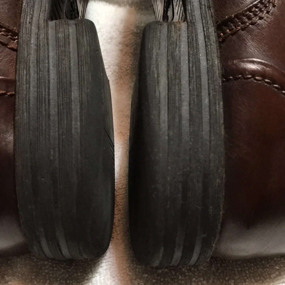 DOCKERS Men’s Brown Leather w/Derby Style Open Lacing System Dress Shoes—Sz 9.5M
